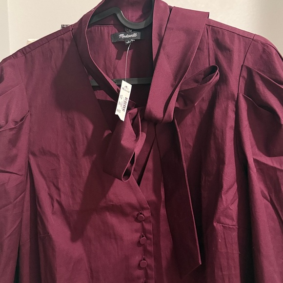 Madewell| V-Neck Button-Front Top - Picture 4 of 6